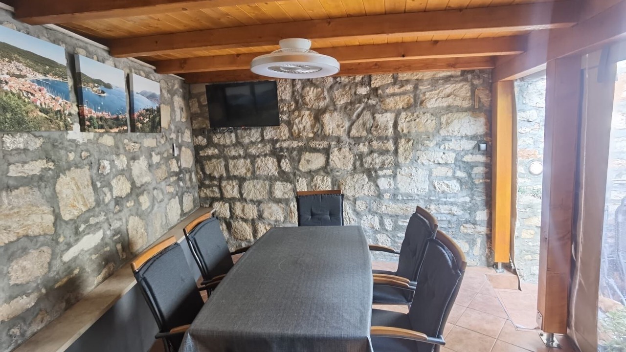 Photo of Others in Cove Rogacic