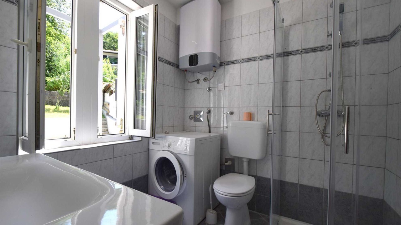 Photo of Bathroom in Omisalj