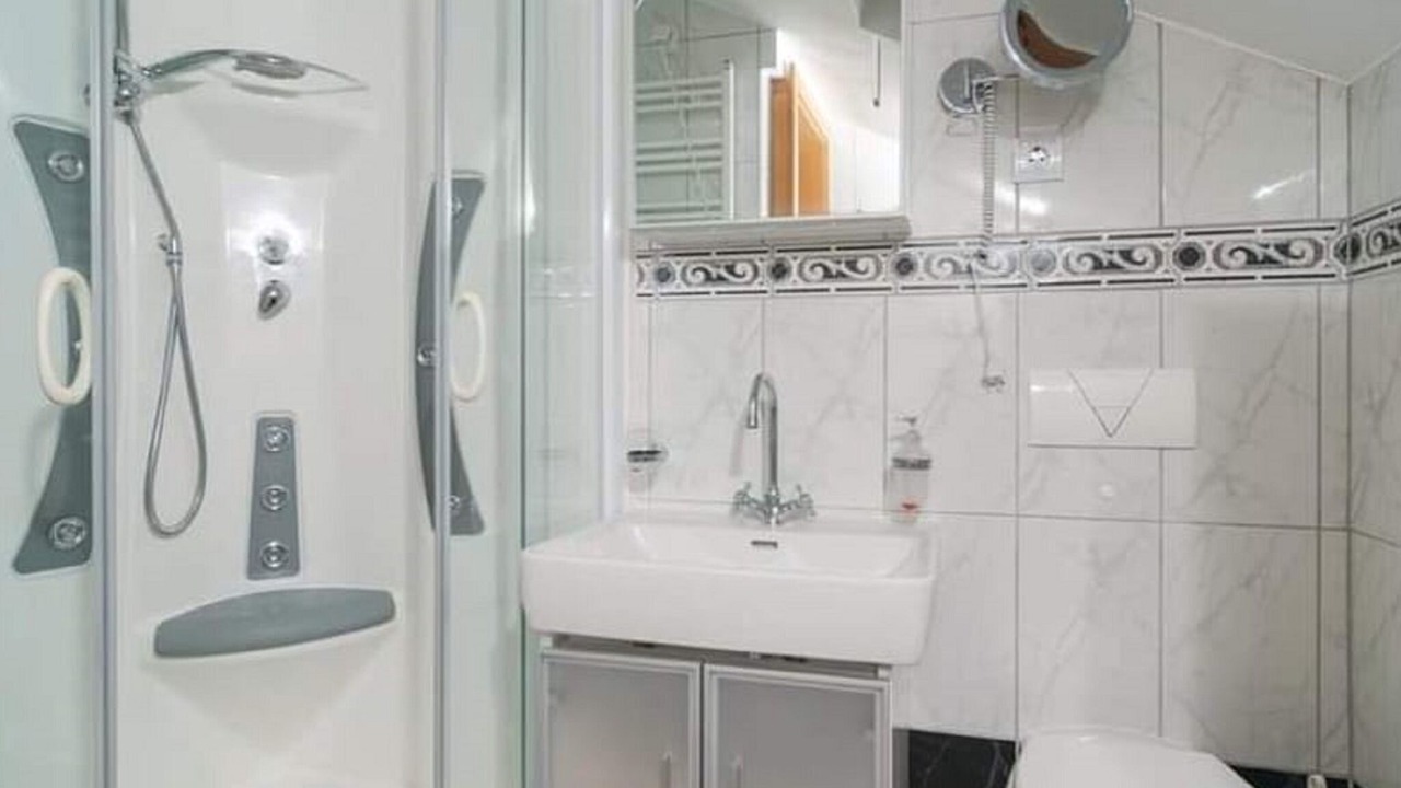 Photo of Bathroom in Dol