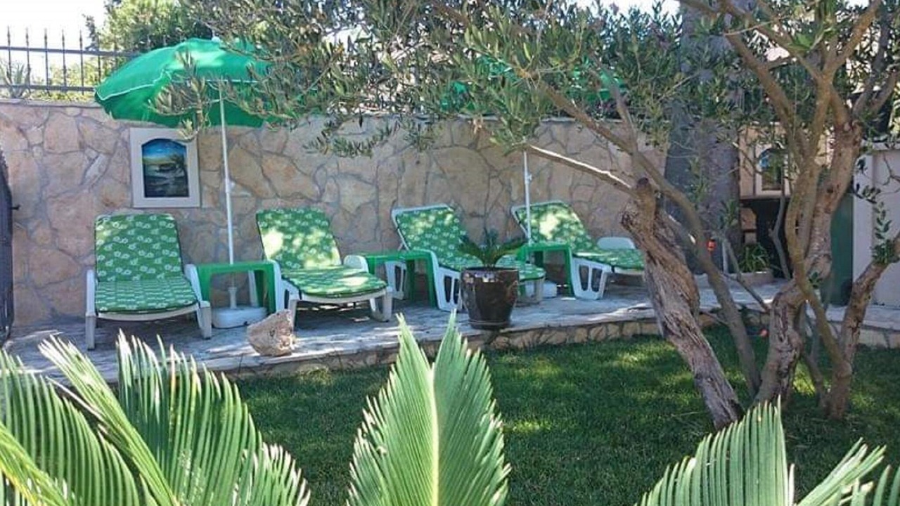 Photo of Patio Balcony in Dol