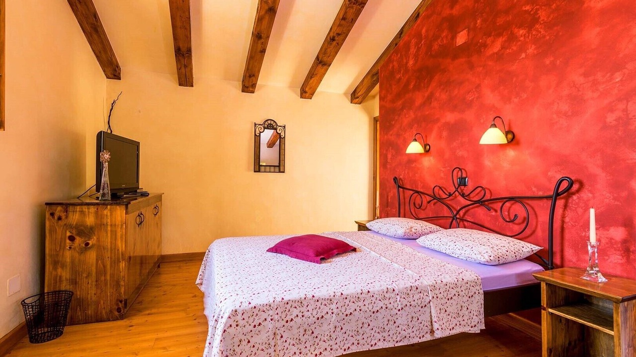 Photo of Bedroom in Koromani
