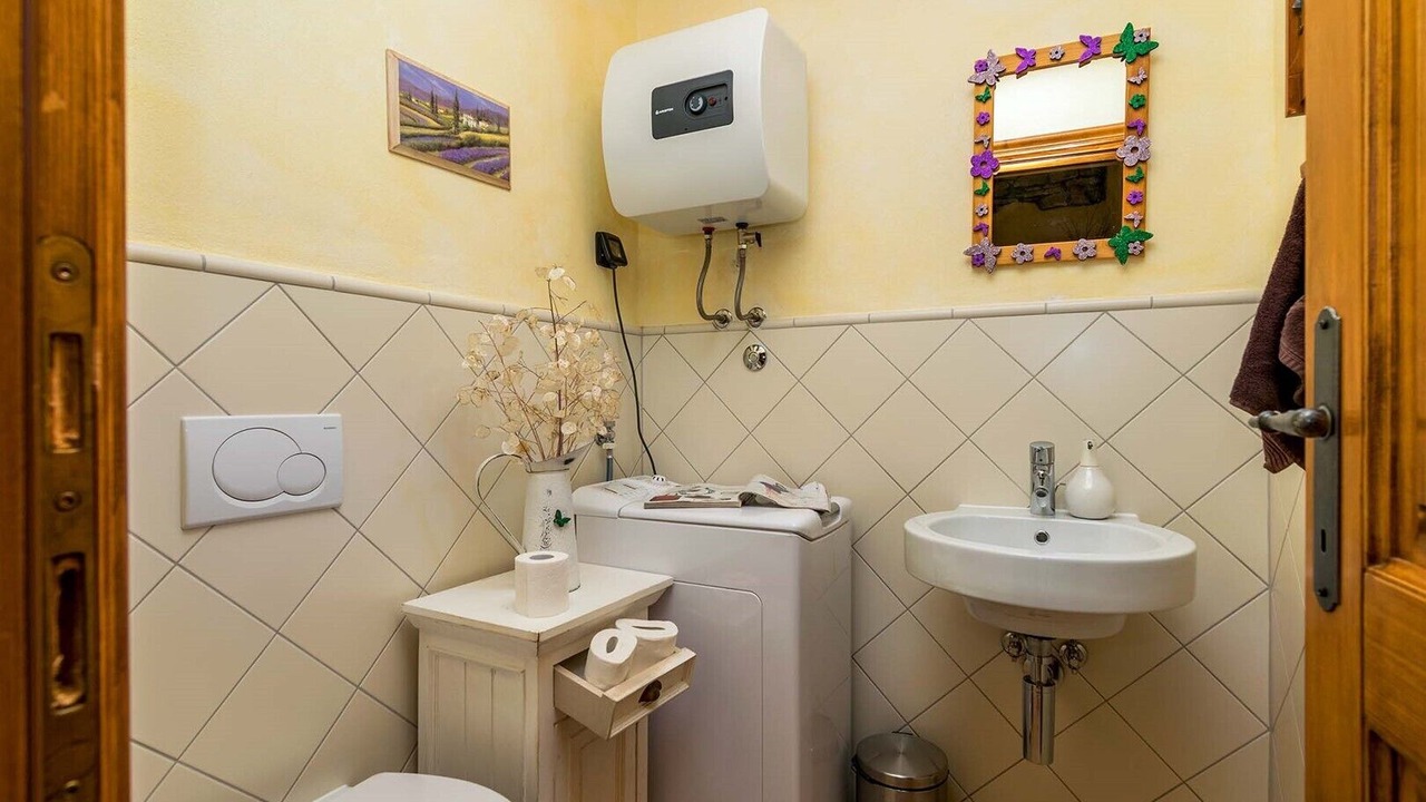 Photo of Bathroom in Koromani
