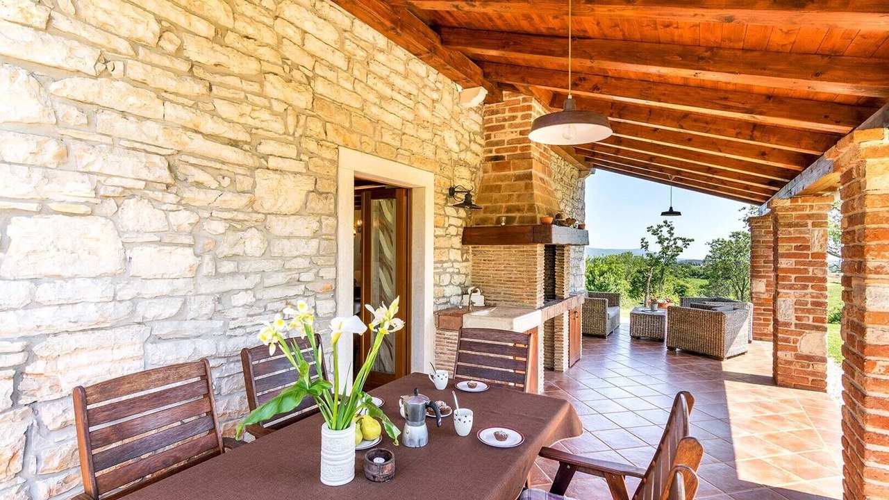 Photo of Outdoor in Koromani