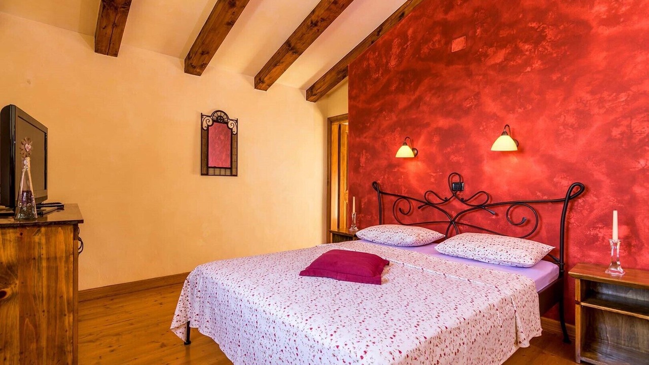 Photo of Bedroom in Koromani