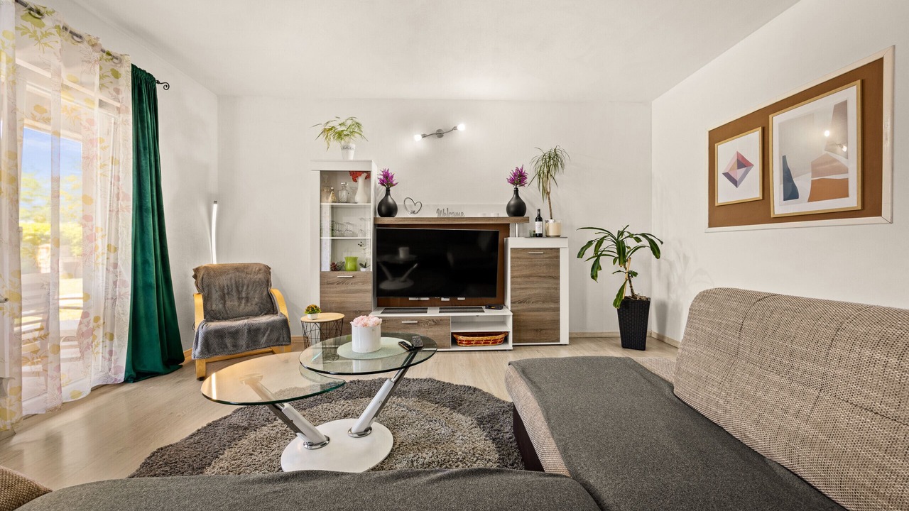 Photo of Livingroom in Oprtalj