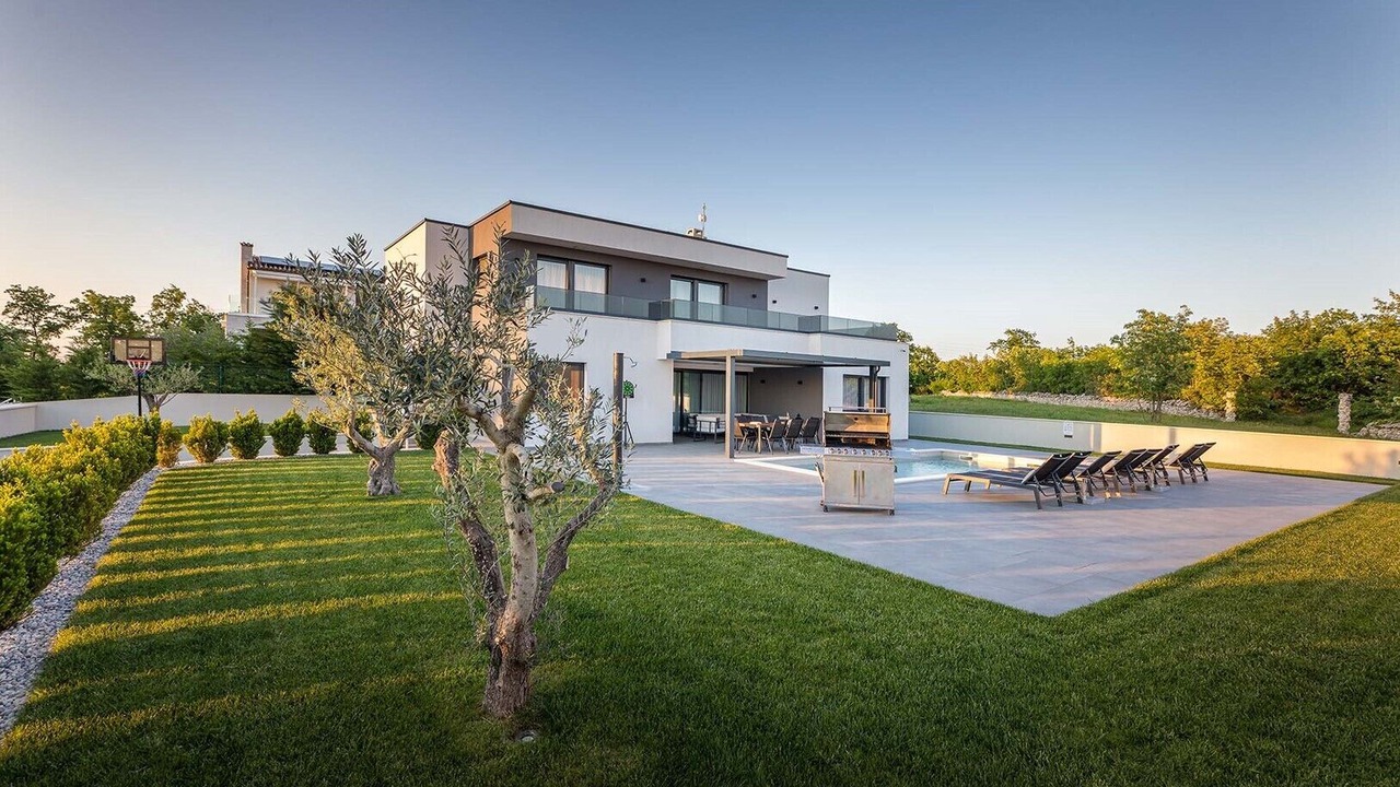Photo of Outdoor in Jursici