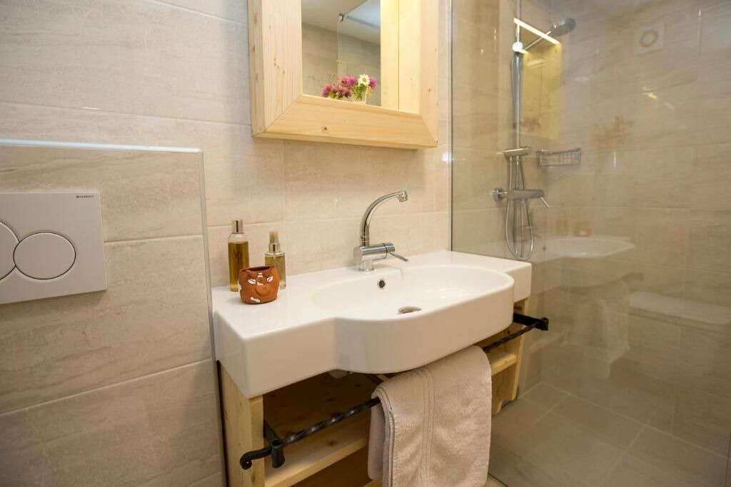 Photo of Bathroom in Ukanc