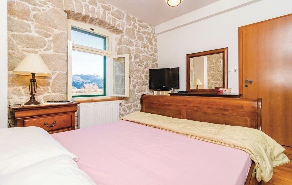 Photo of Bedroom in Ploce