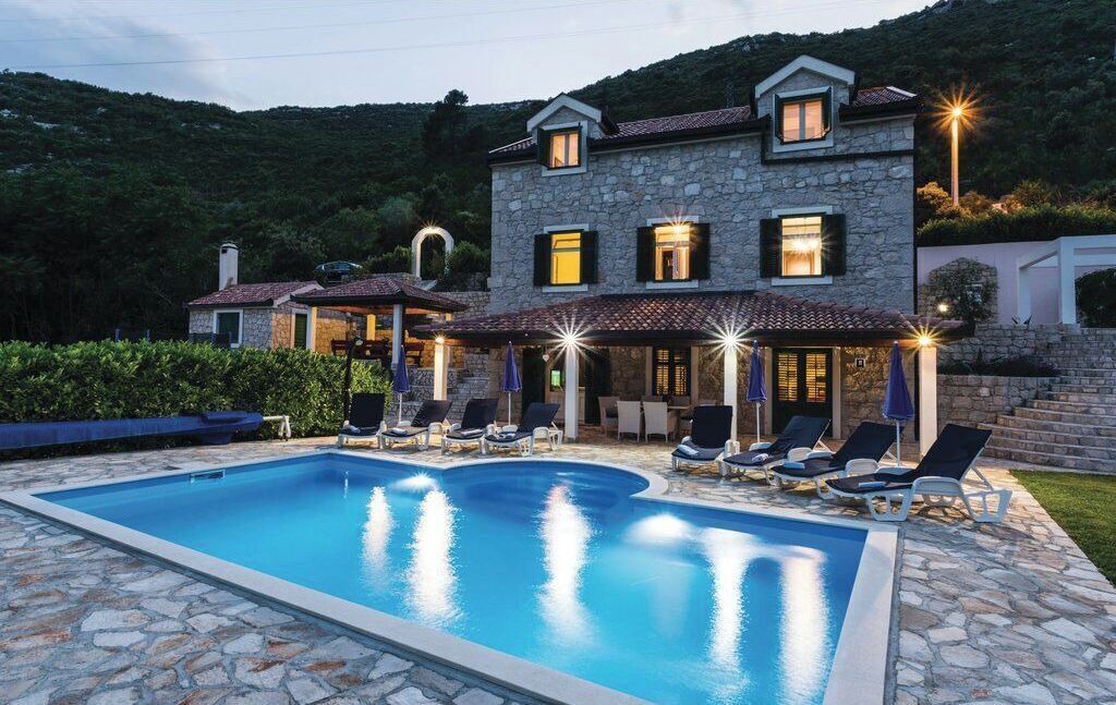 Photo of Outdoor in Ploce