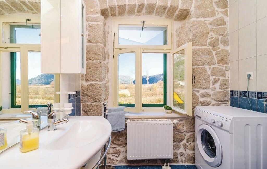 Photo of Bathroom in Ploce