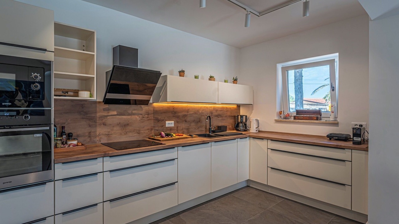 Photo of Kitchen in Liznjan