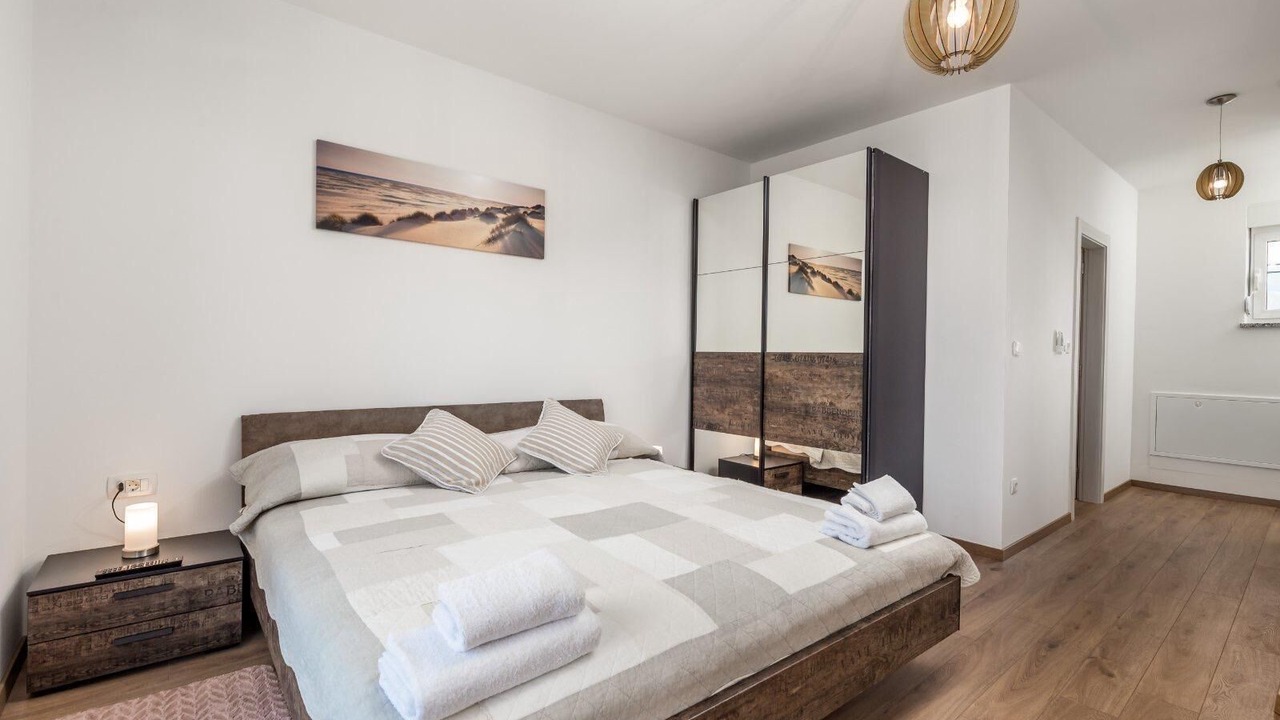 Photo of Bedroom in Sarsoni