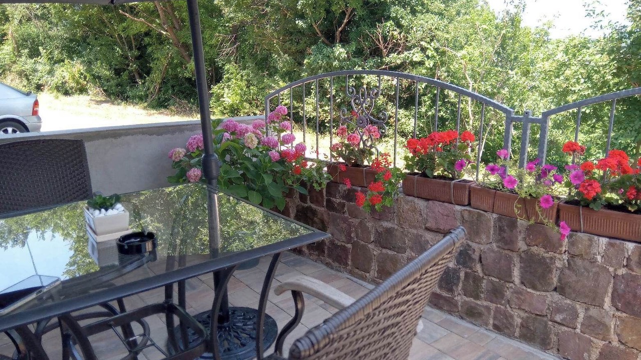 Photo of Outdoor in Cove Parja