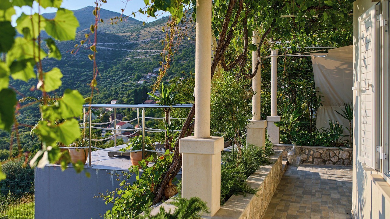 Photo of Outdoor in Brsecine