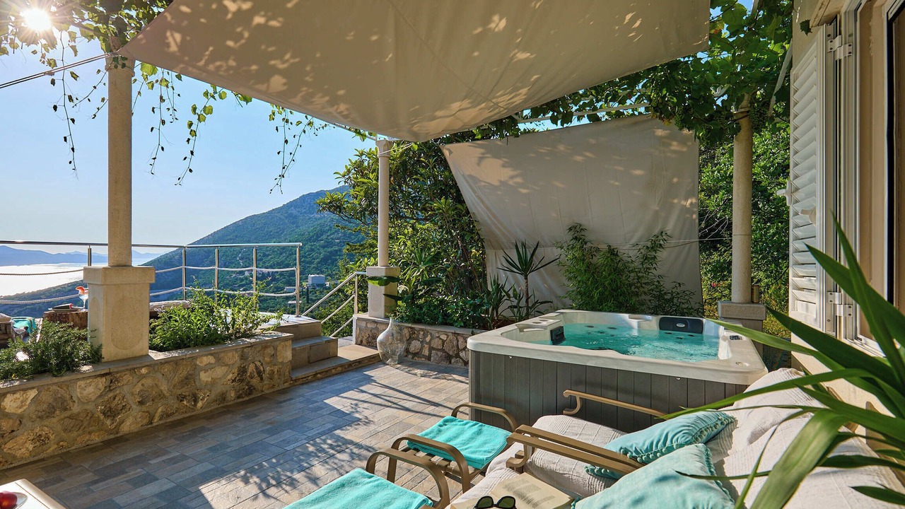 Photo of Patio Balcony in Brsecine