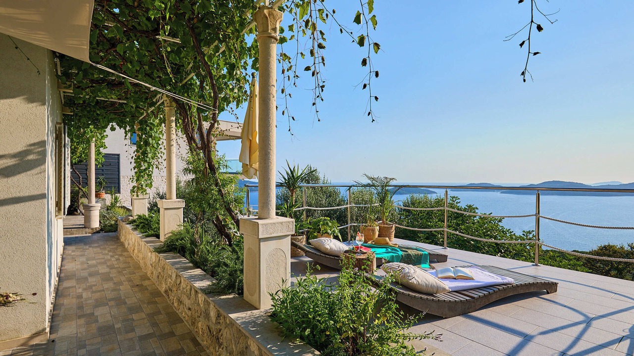Photo of Patio Balcony in Brsecine