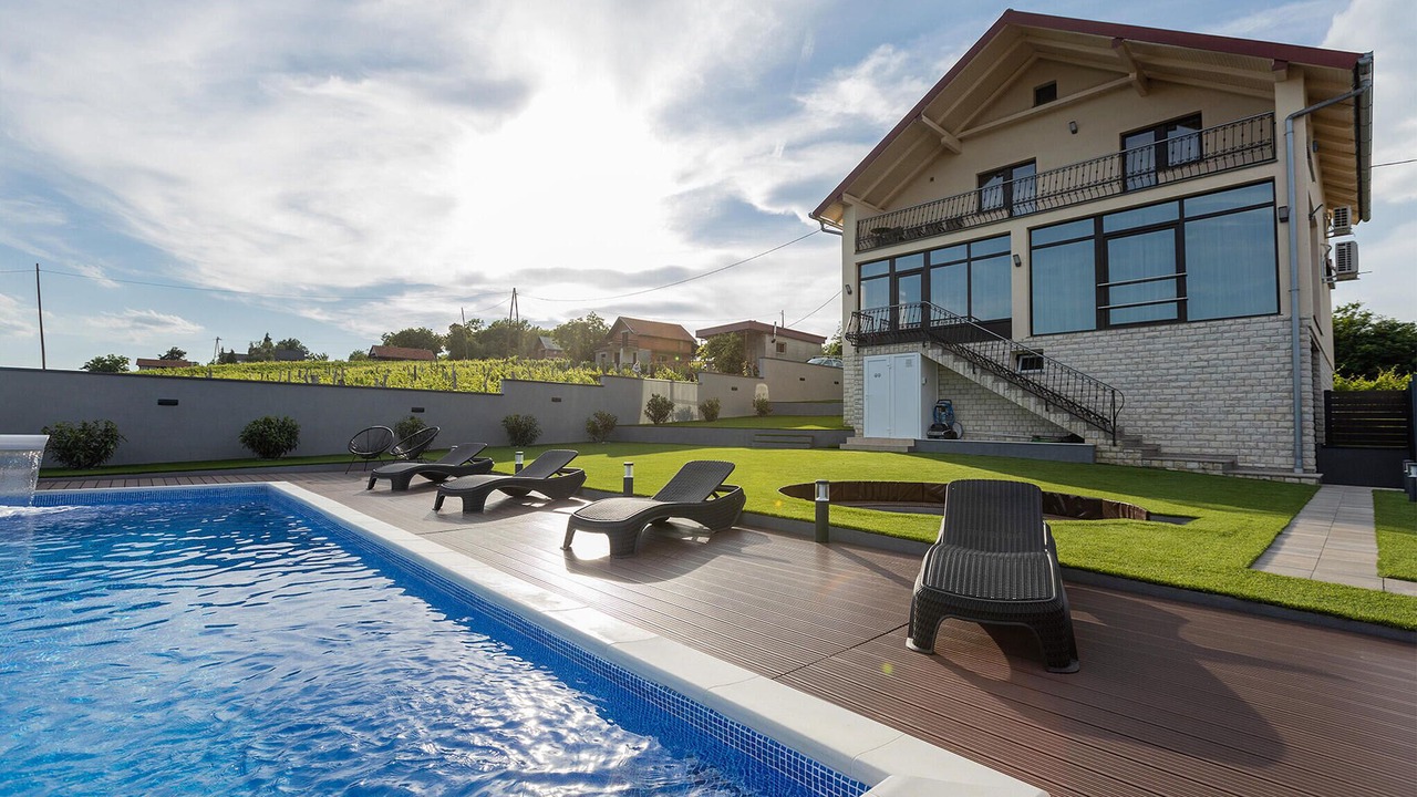 Photo of Outdoor in Velika