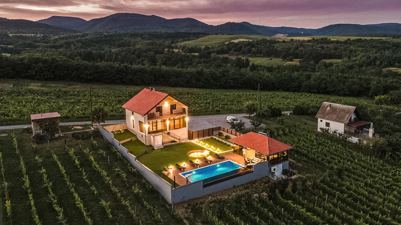 Photo of Outdoor in Velika