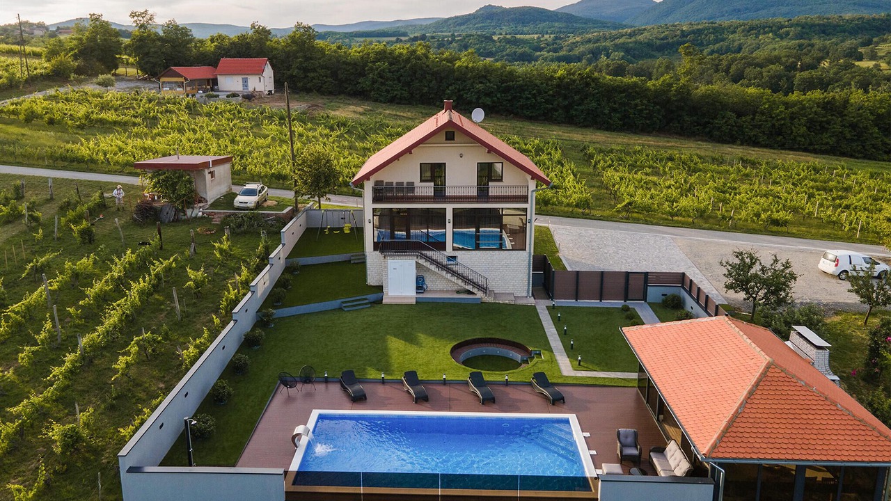 Photo of Outdoor in Velika