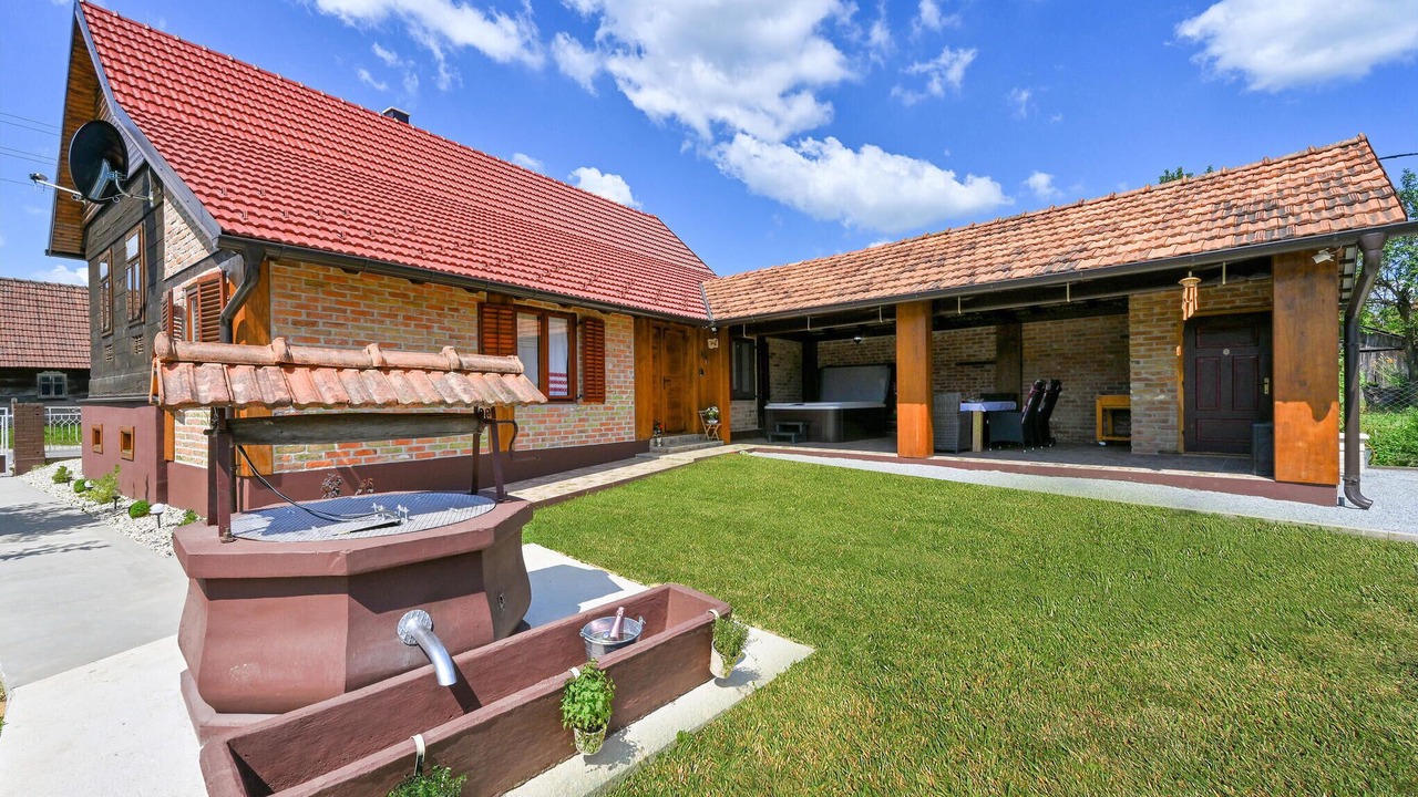 Photo of Outdoor in Cazma