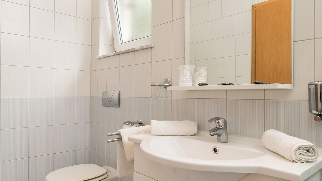 Photo of Bathroom in Kampor