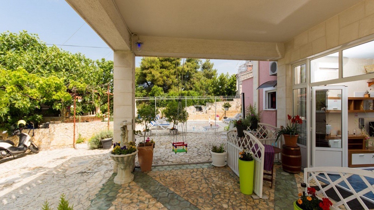 Photo of Outdoor in Okrug Gornji