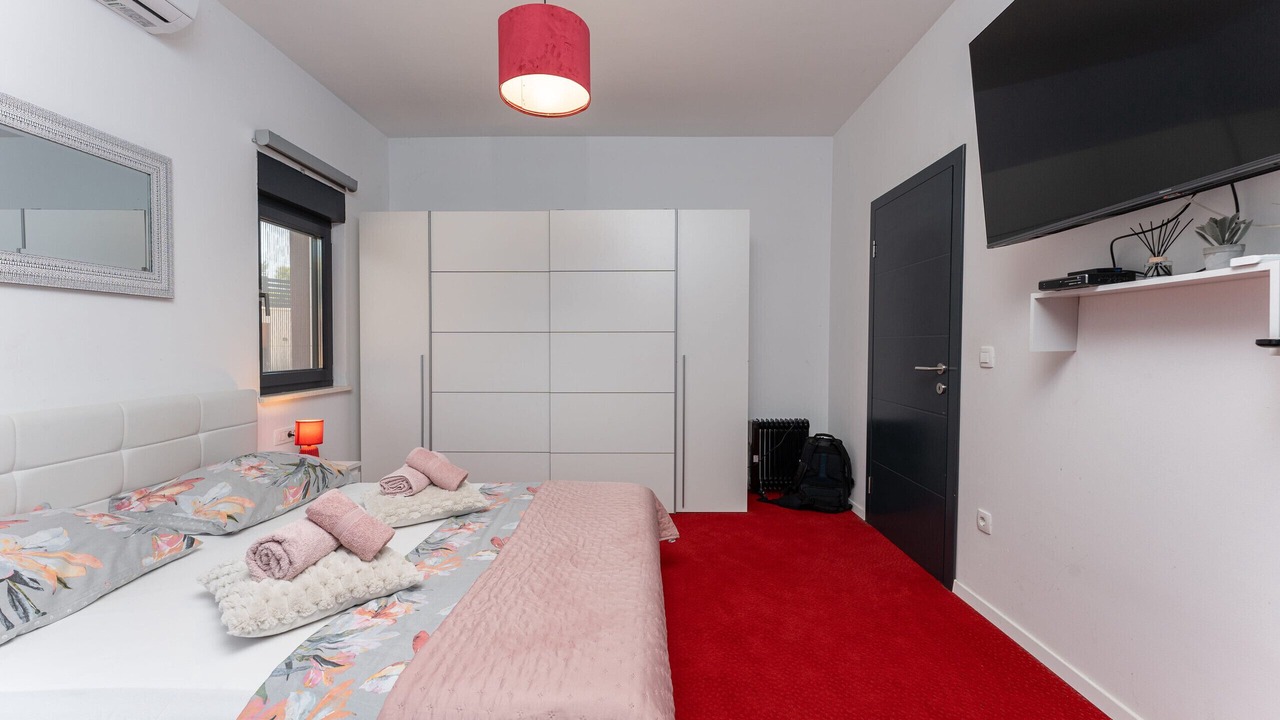Photo of Bedroom in Vir