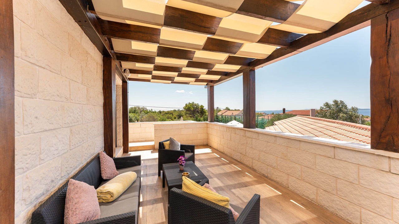 Photo of Patio Balcony in Vir