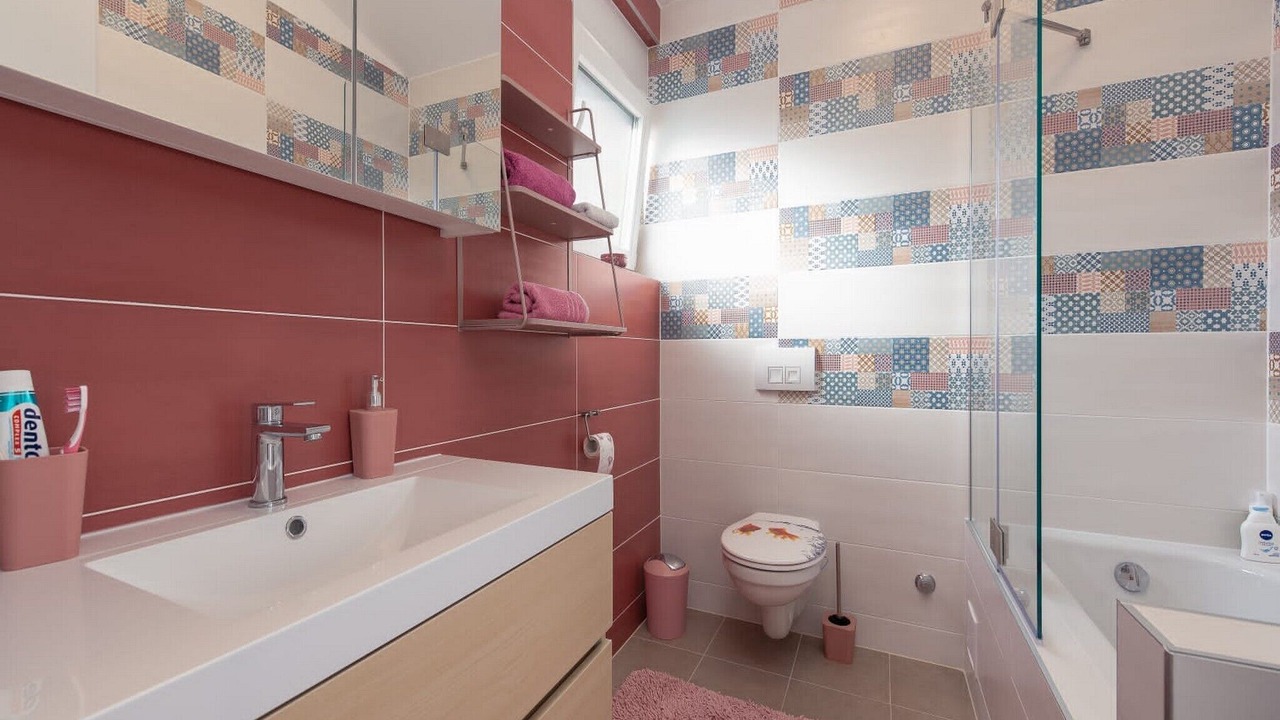 Photo of Bathroom in Vir
