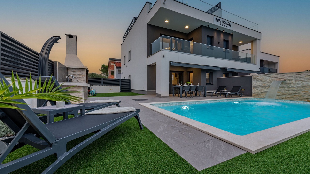 Photo of Outdoor in Turanj