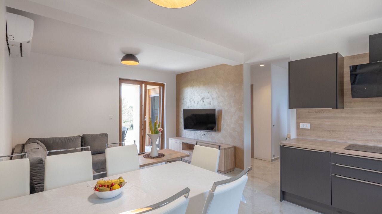 Photo of Others in Viskovici