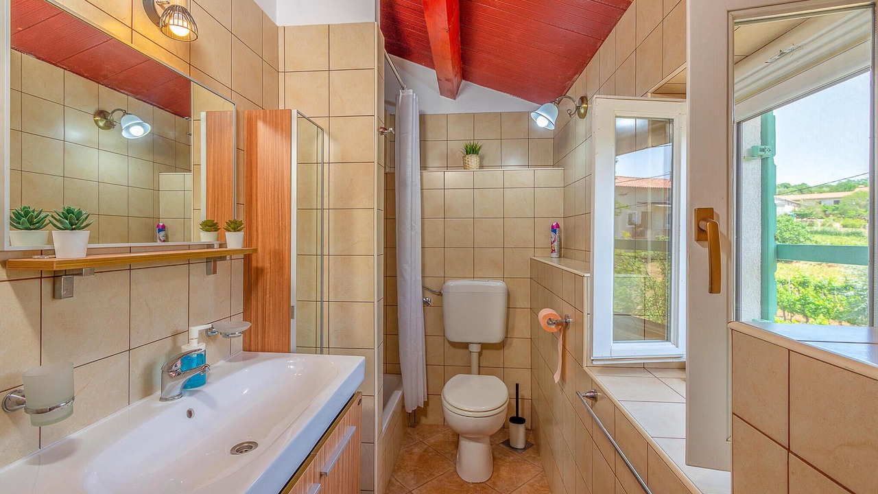 Photo of Bathroom in Sumber