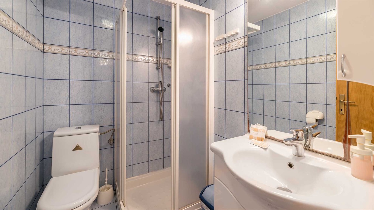 Photo of Bathroom in Baska