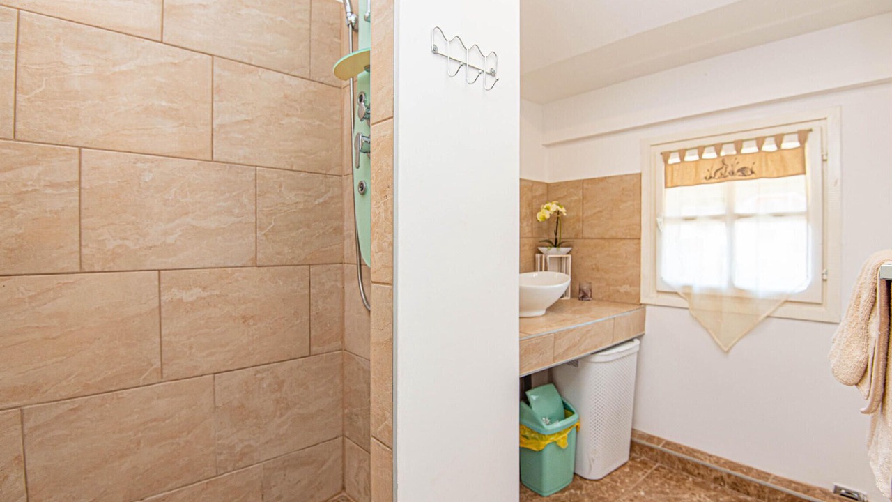 Photo of Bathroom in Raslina