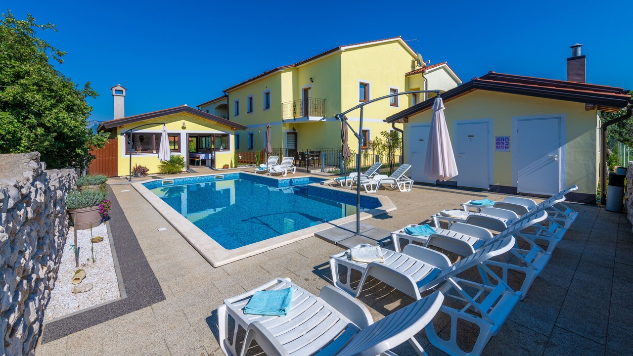 Photo of Outdoor in Strmac