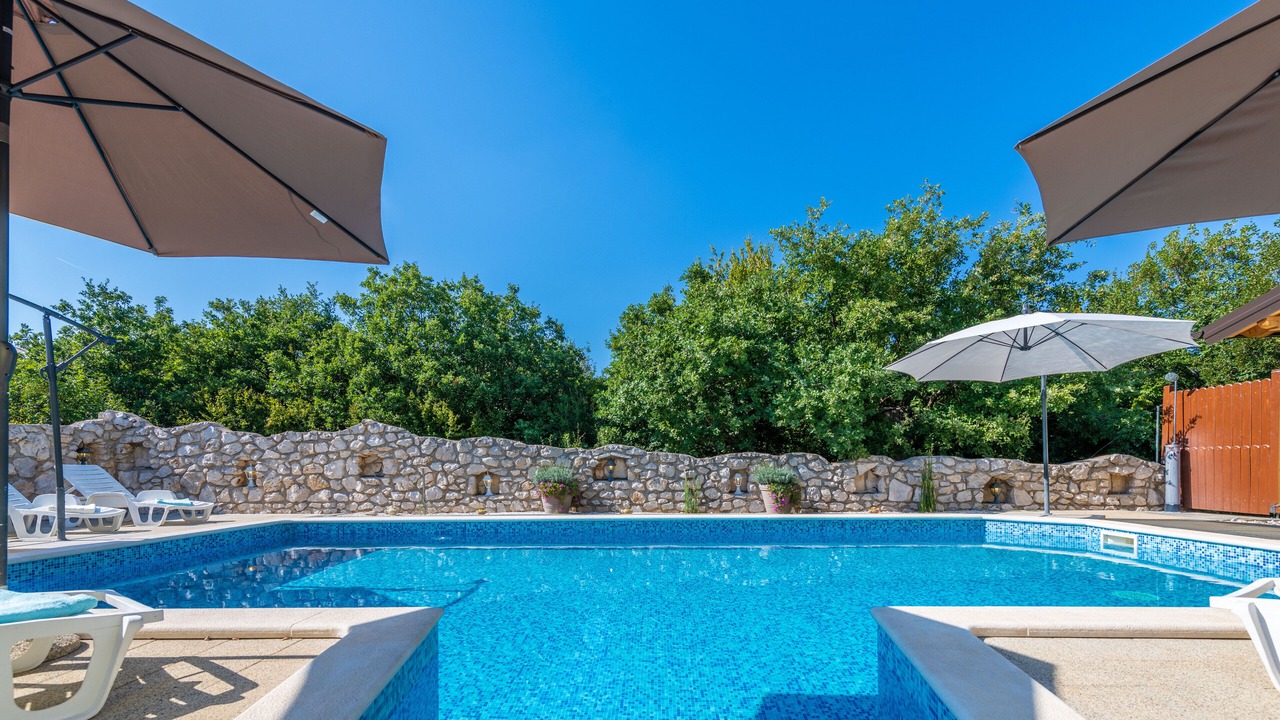 Photo of Outdoor in Strmac