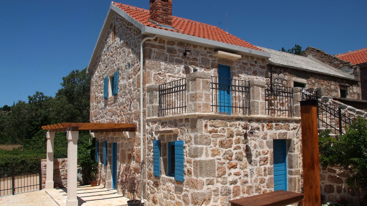 Photo of Outdoor in Seline