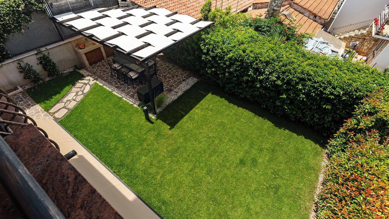 Photo of Outdoor in Spadici