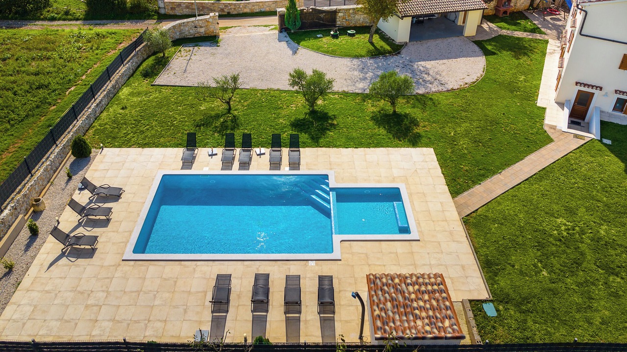Photo of Outdoor in Grzini