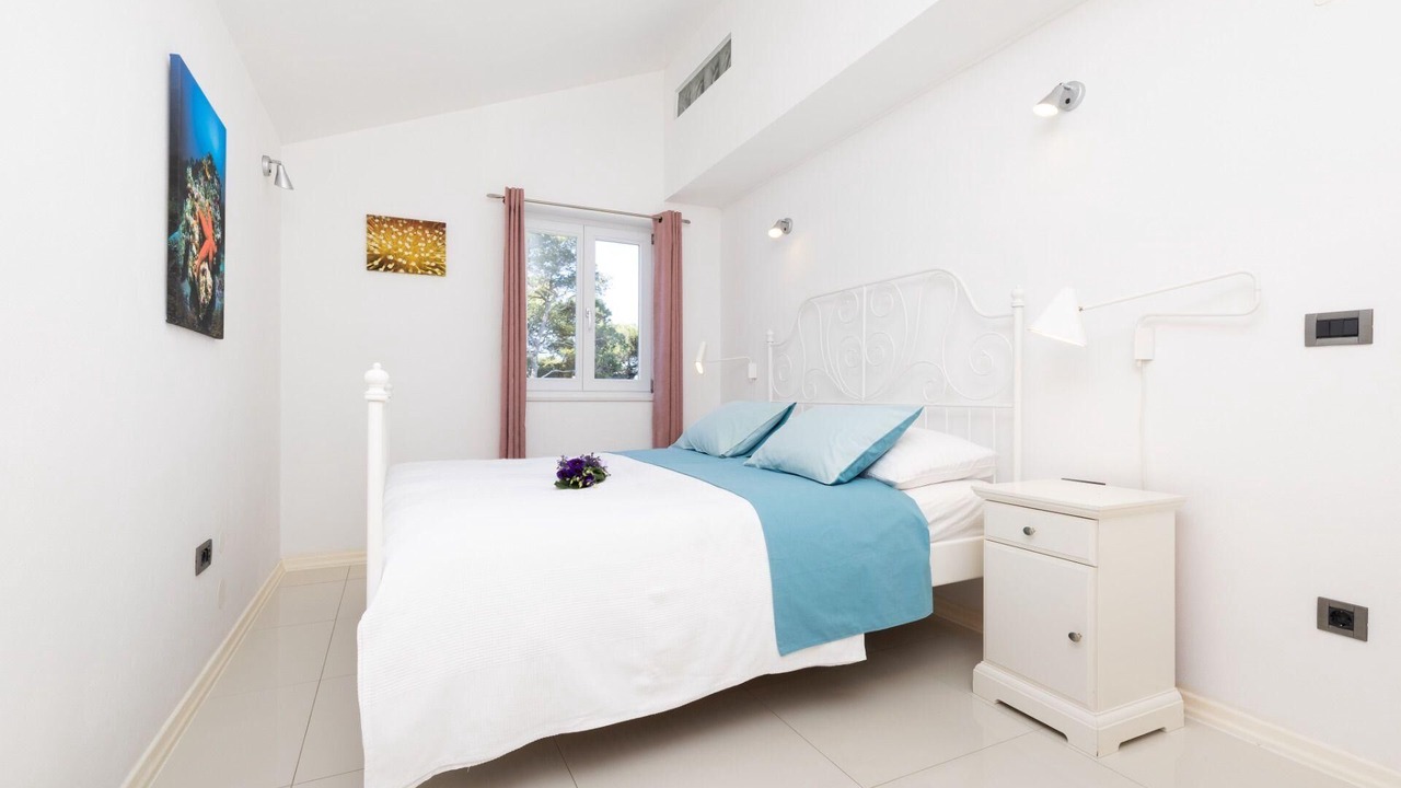 Photo of Bedroom in Cove Murtar