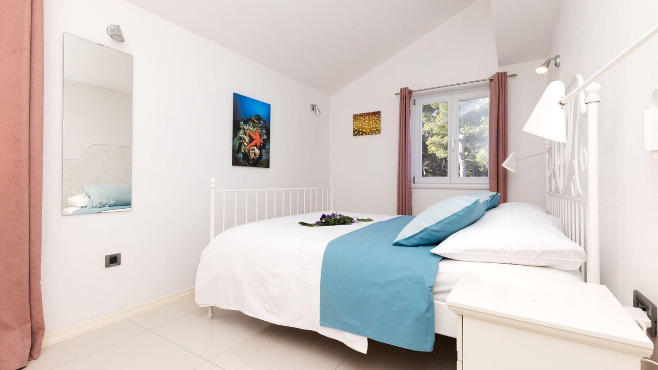 Photo of Bedroom in Cove Murtar