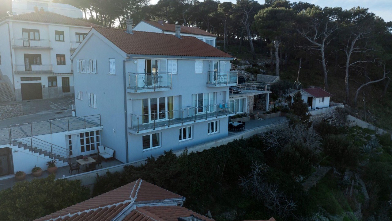 Photo of Outdoor in Cove Murtar