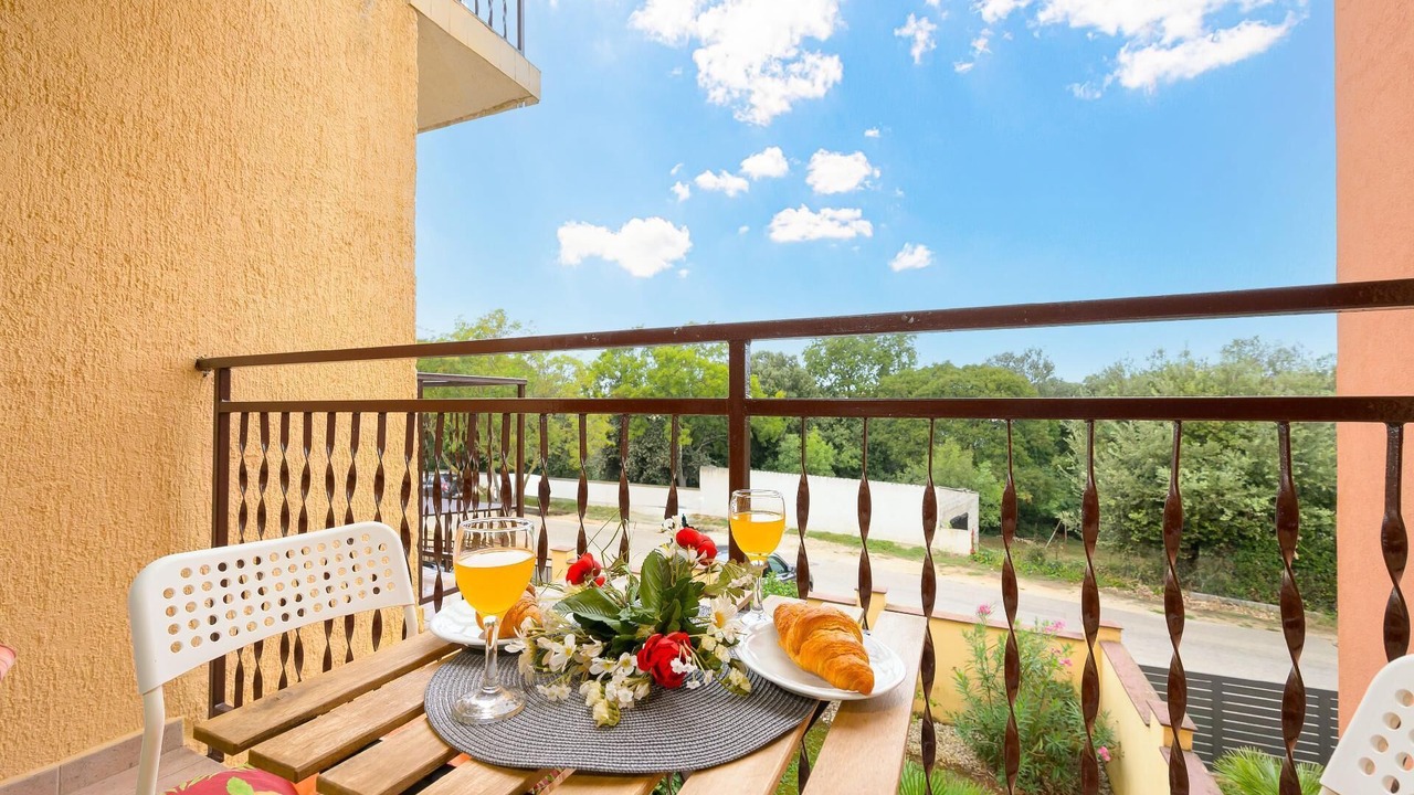 Photo of Outdoor in Stinjan