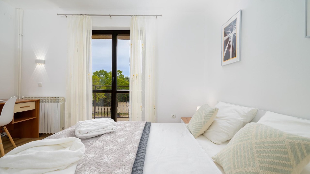Photo of Bedroom in Stinjan