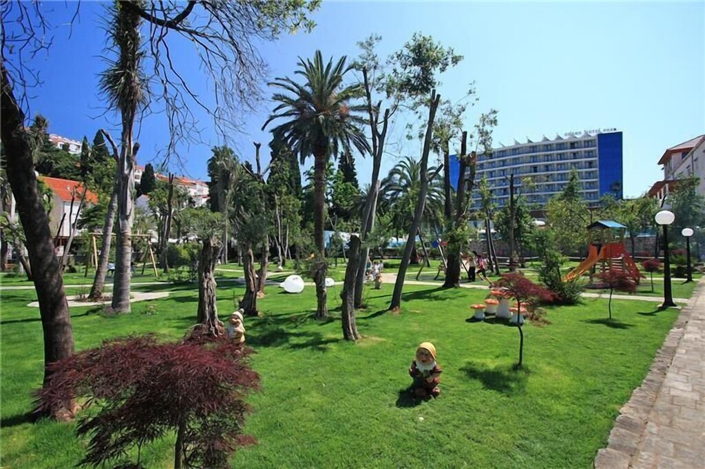 Photo of Others in Lapad