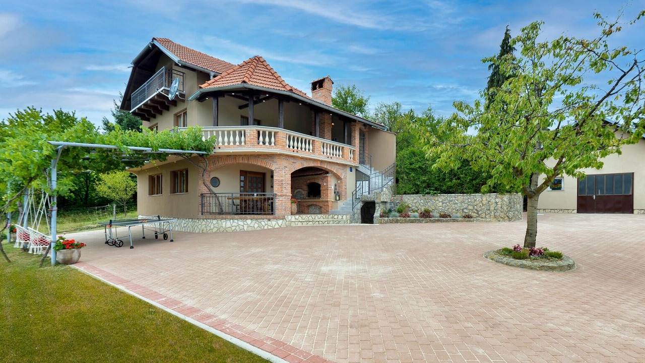 Photo of Others in Krasic