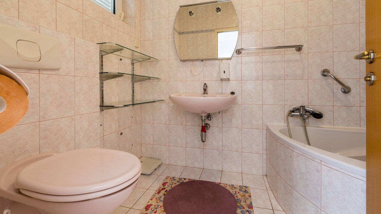 Photo of Bathroom in Klanfari