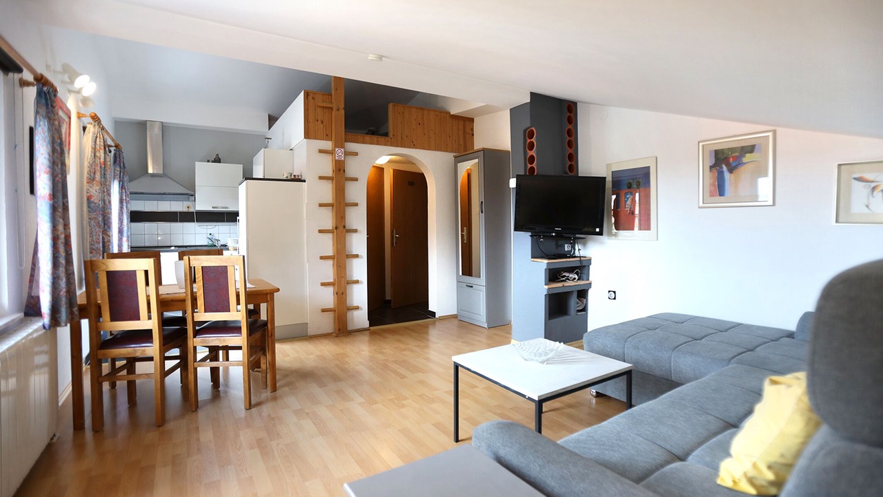 Photo of Livingroom in Sarsoni