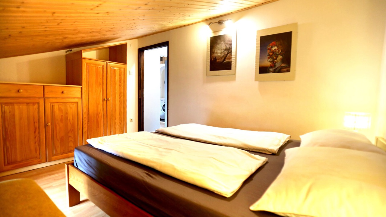 Photo of Bedroom in Sarsoni