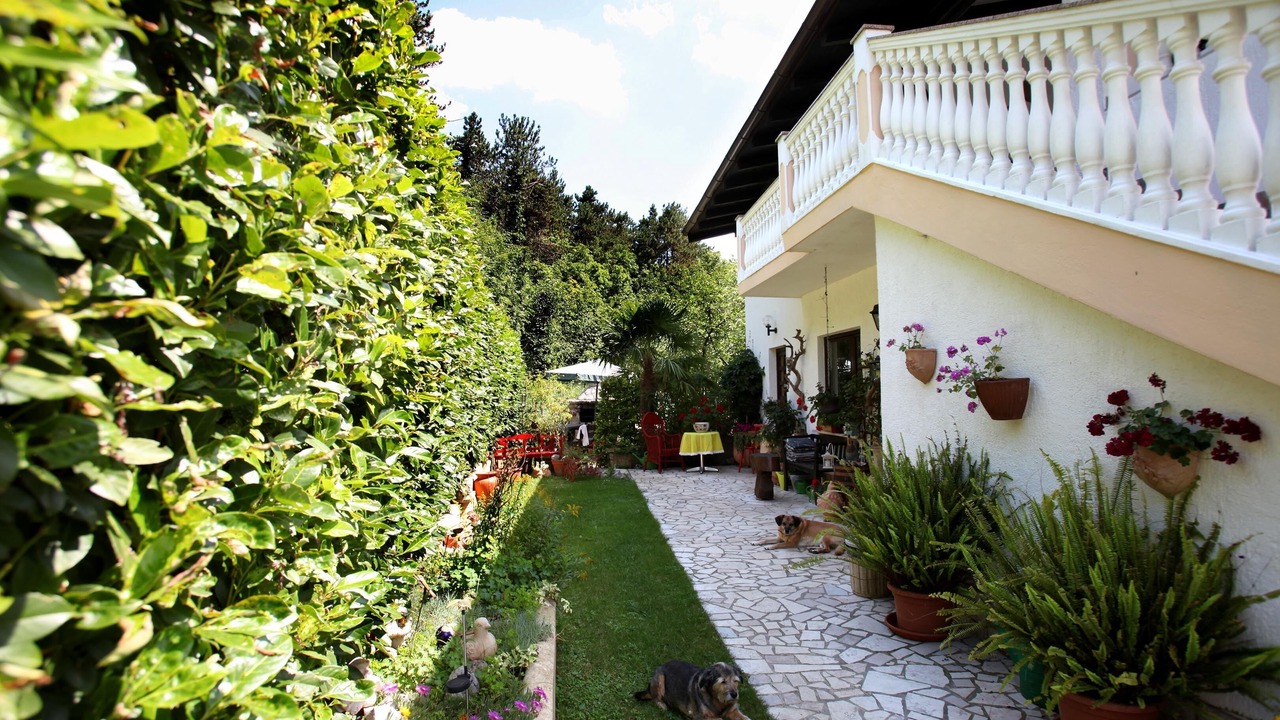 Photo of Patio Balcony in Sarsoni